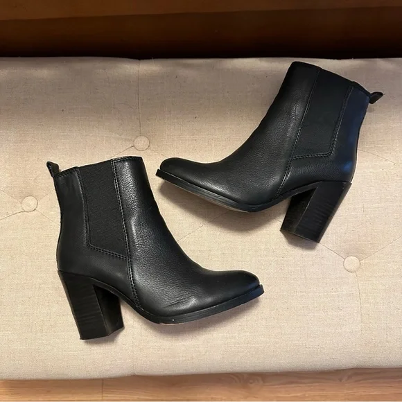 Splendid Booties - Picture 1 of 5